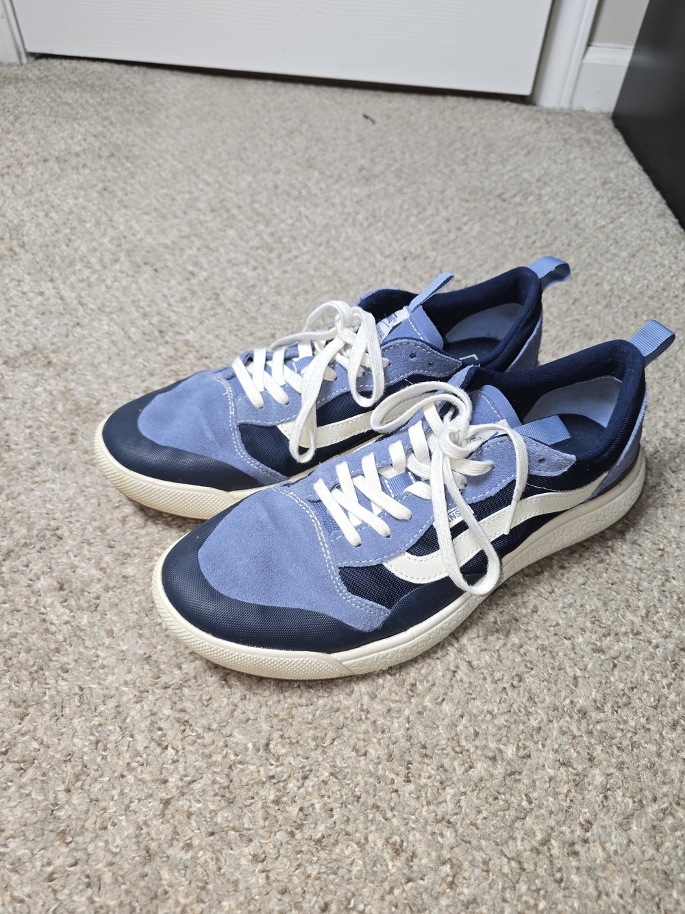 Vans Ultrarange Exo SE Men's White & Blue Suede Shoes Size 11.5